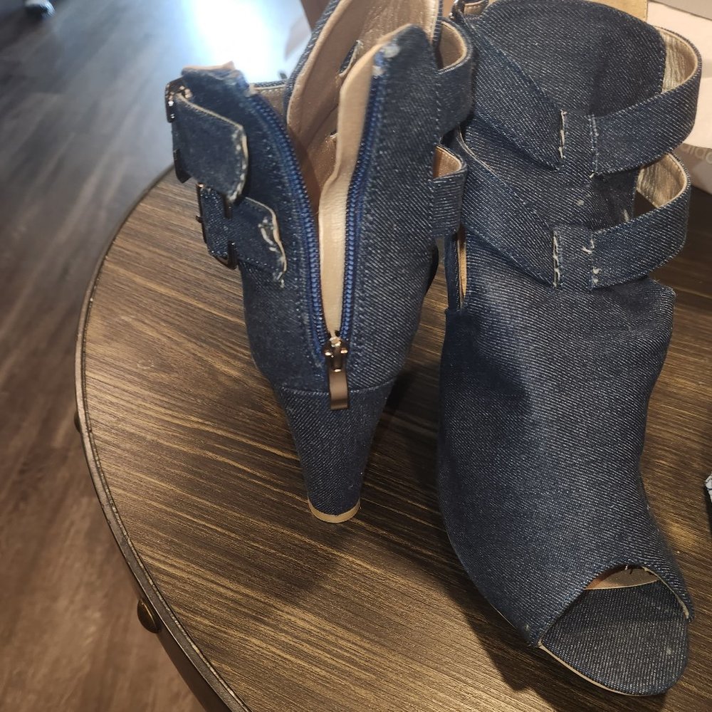 Women's Ashley Stewart Heels 12W